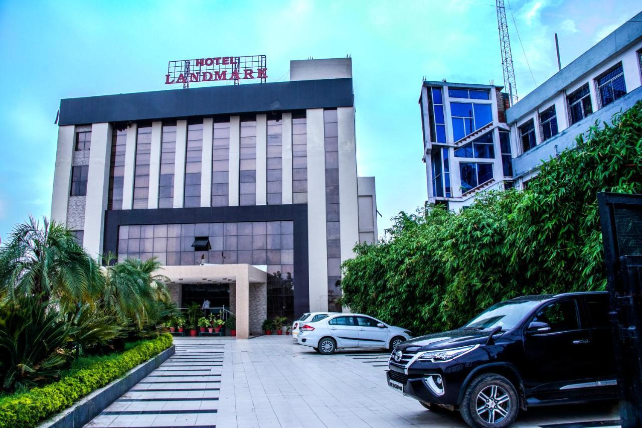 Hotel Landmark Rewa Exterior foto